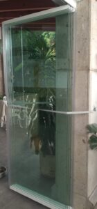 Cortina de Cristal Claroflex Plegada