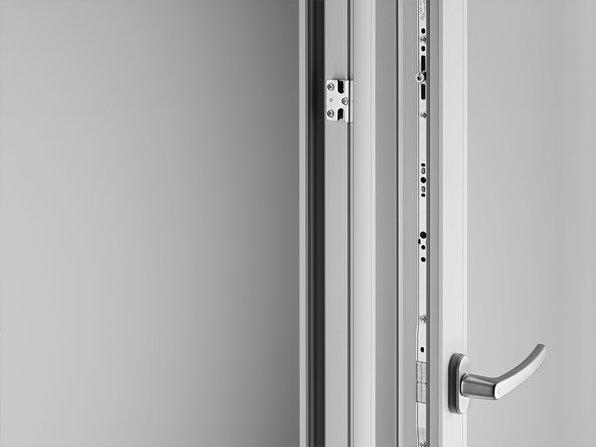 Seguridad con herrajes alemanes